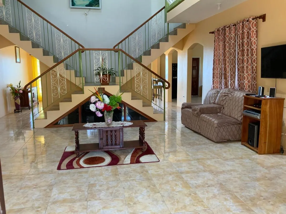 Feriehus Poinciana House Villa Montego Bay
