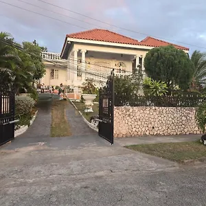 Holiday home Paradise Palms Jamaica Vacation, Montego Bay